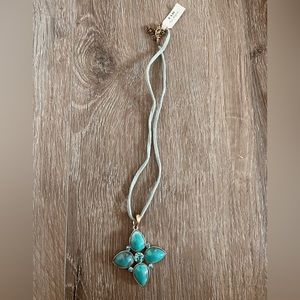 Women’s flower necklace